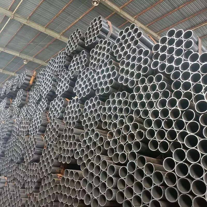 काळी वर्तुळाकार नळी